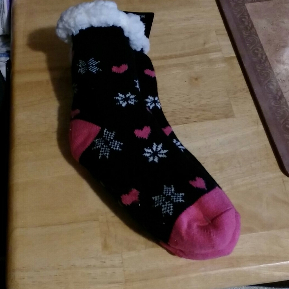 NWT Heat Max Socks